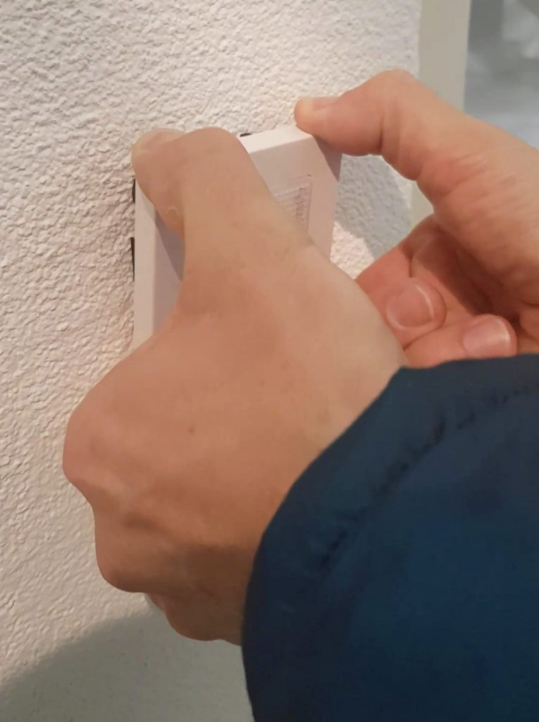 Rolladen elektrisch Batterietausch Somfy Fernbedienung