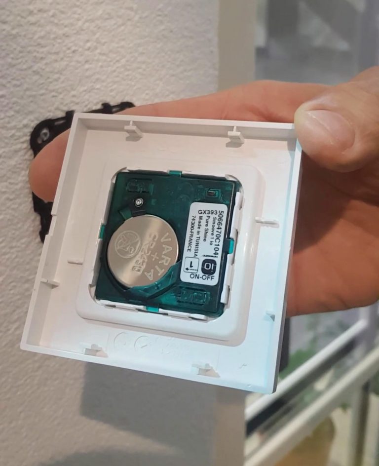 Rolladen elektrisch Batterietausch Somfy Fernbedienung